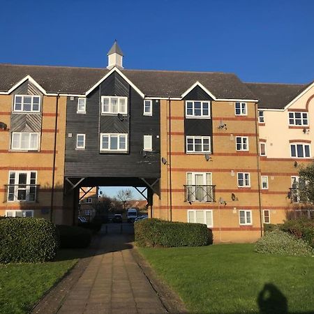 Lovely Riverside Flat Stifford Buitenkant foto